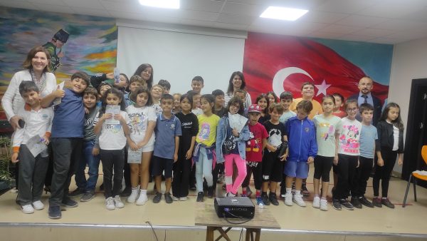 100. Yılda 100ümüz Her Zaman Gülsün
