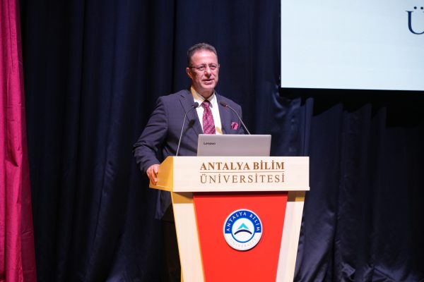 Bilimin ve Umudun Sesi Antalya’dan Gazze’ye Uzandı: “Science Cafe for Gaza” Antalya Bilim Üniversitesinde Gerçekleştirildi
